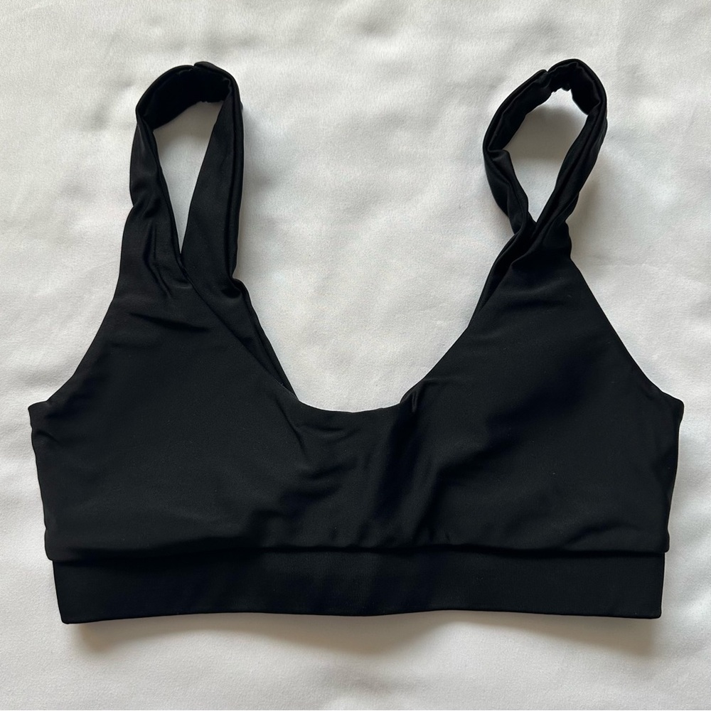 NWOT Spicy Wear Sustainable Chic Scoop Neck Bikini Top | Size Small